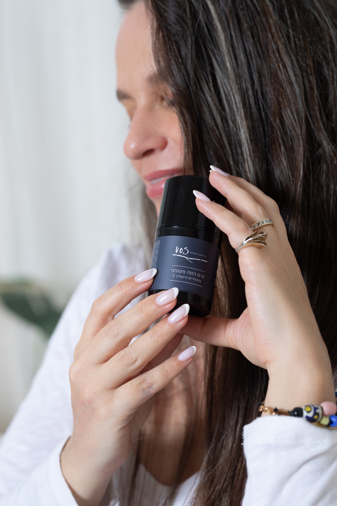 קרם הזנה פפטידים ויטמין C