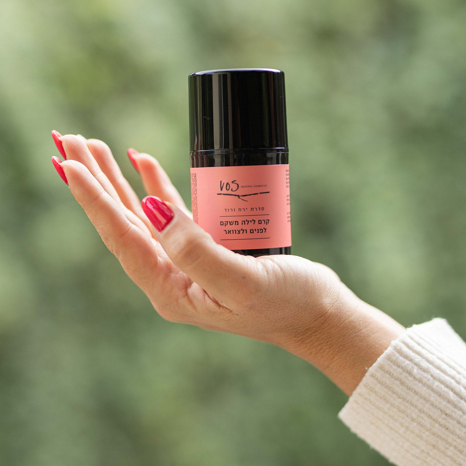 קרם לילה משקם לפנים ולצוואר