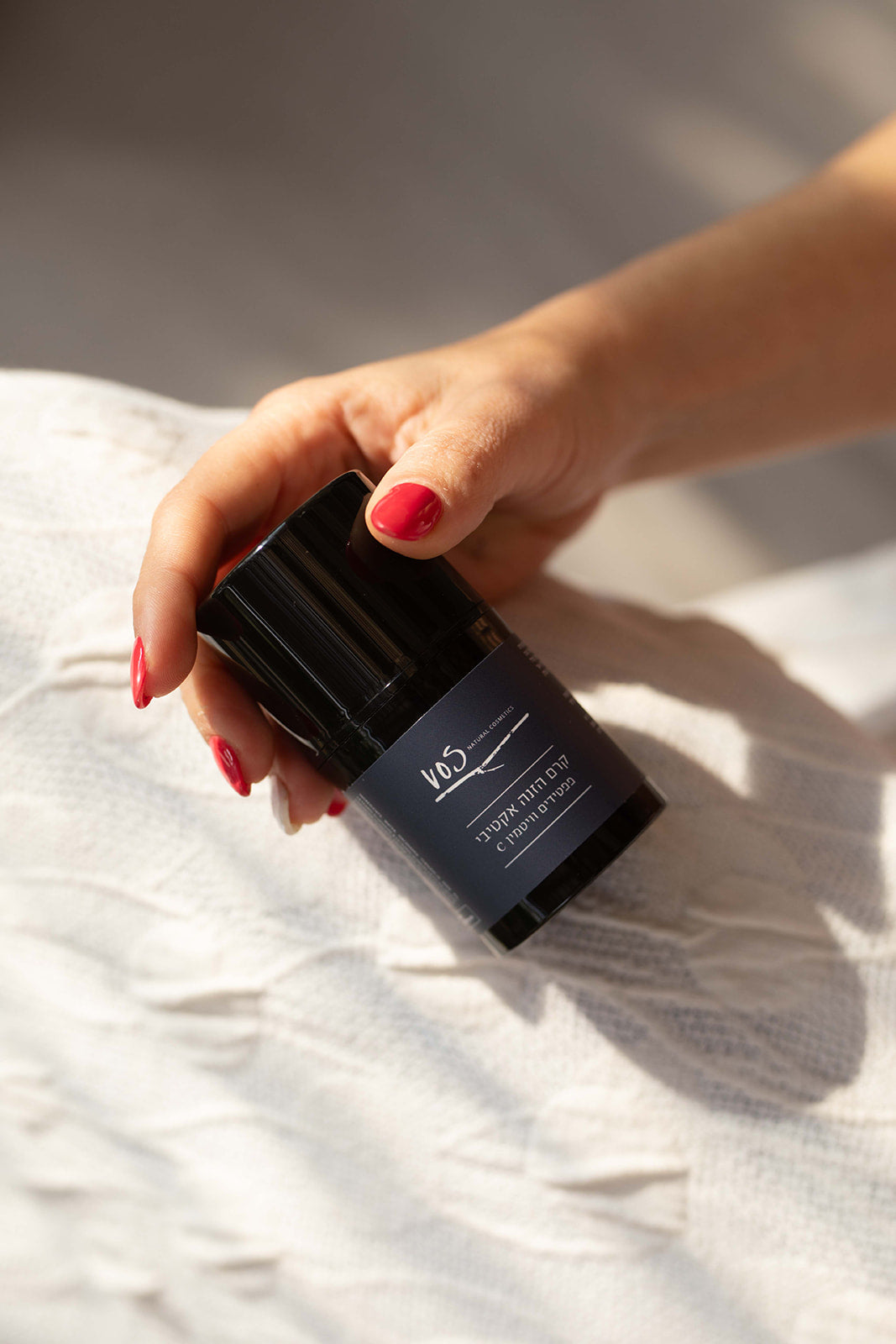 קרם הזנה פפטידים ויטמין C